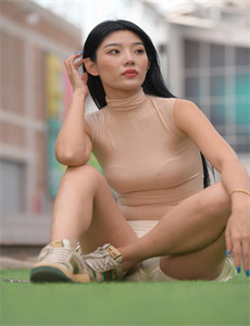 激清床吻戏脱戏吻胸