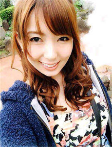 美女光溜溜的十分钟爆笑瞬间,青春乐园电影